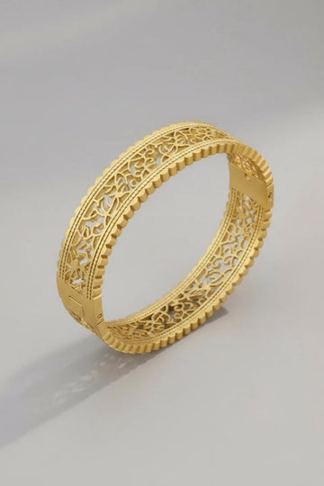 Elegant Gold-Plated Filigree Openwork Bangle Bracelet for Women