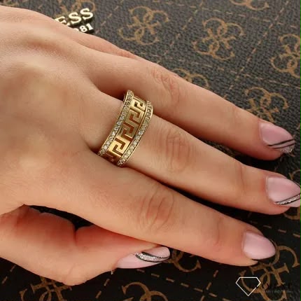 Abstract Luxe Adjustable Gold Ring