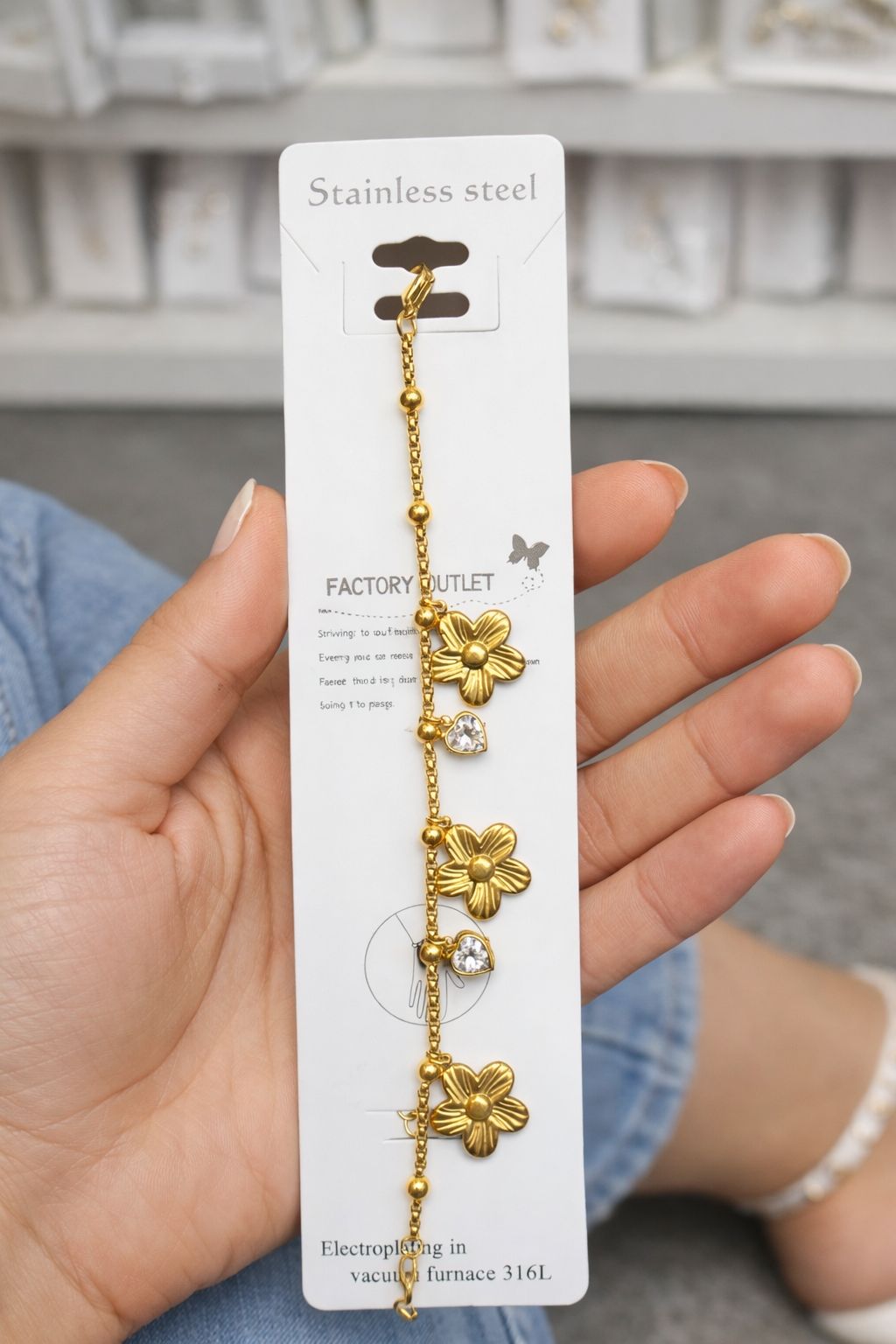 Elegant Flower Charm Bracelet – Zariya Jewels