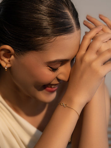 Elegant Infinity Heart Bracelet – Gold Plated
