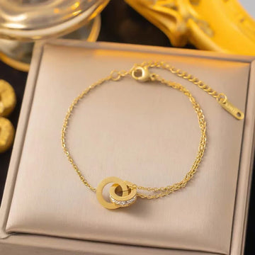 Gold Interlocking Circles Bracelet | Two-Tone Double Ring Chain Bracelet for Women
